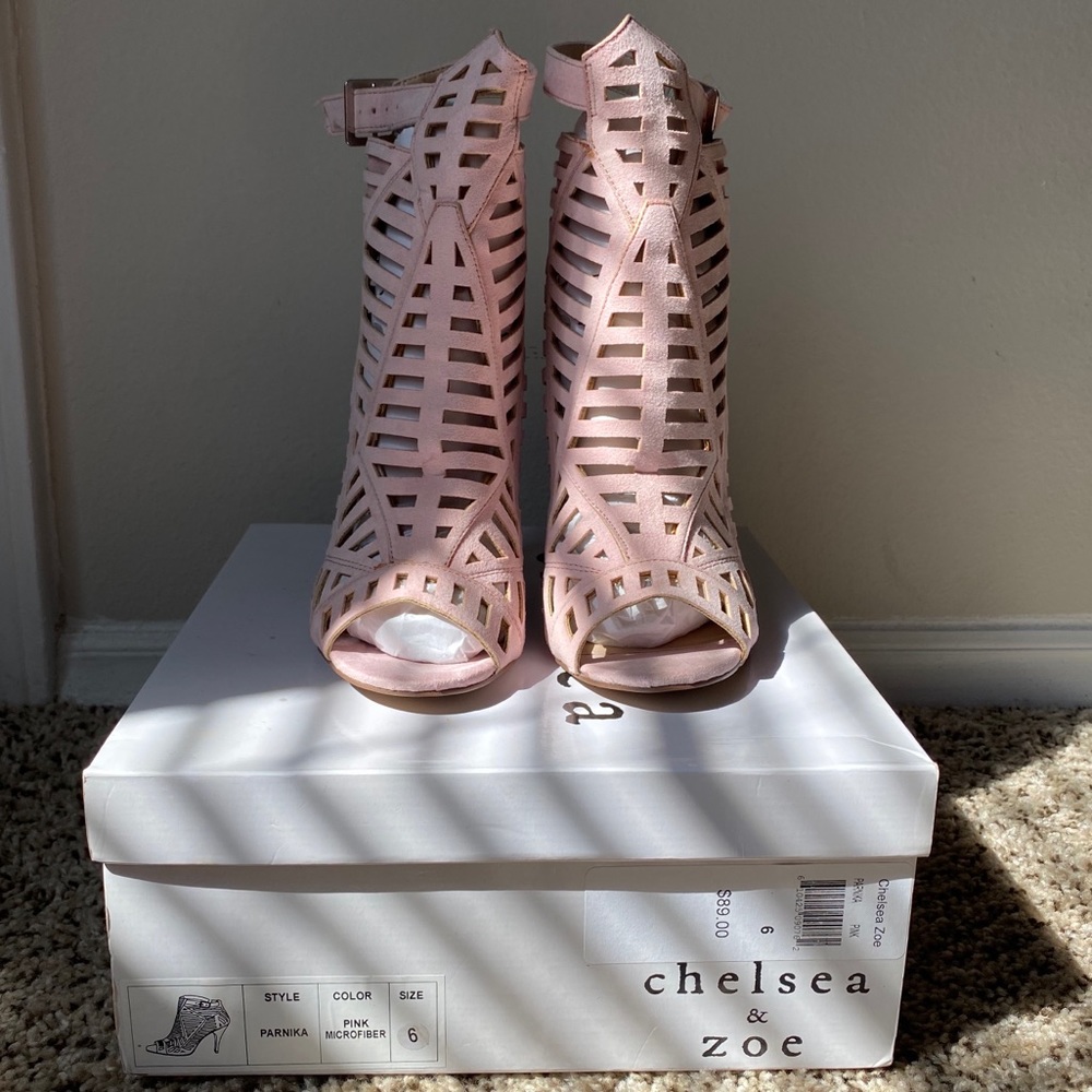 Cute Pink booties 💗